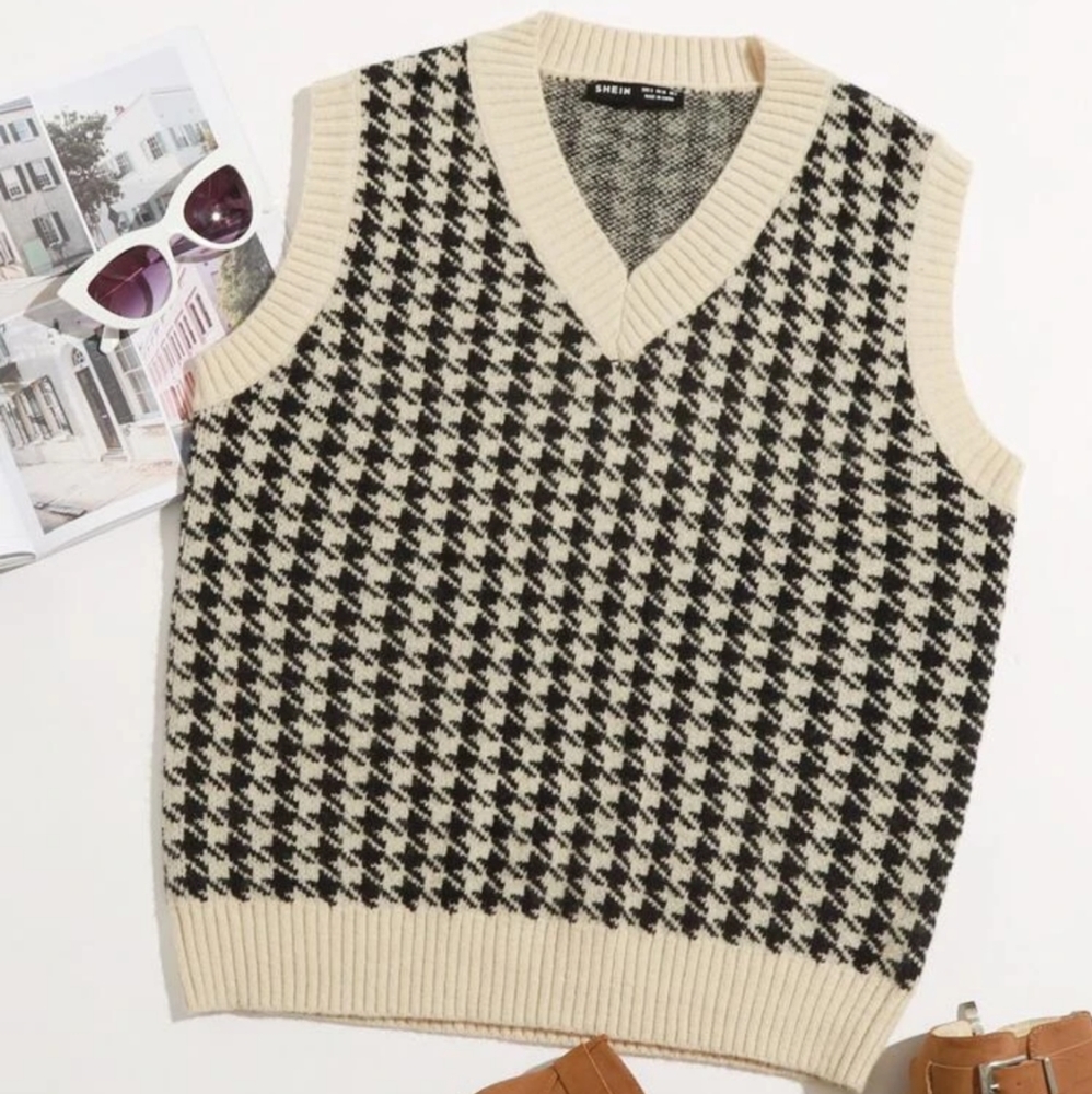 Houndstooth Sweater Vest
